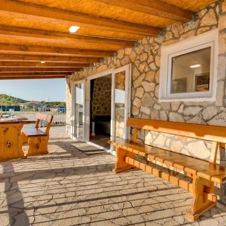 Ferienhaus Mit Privatpool Fur 4 Personen 1 Kind Ca 90 Qm In Sibenik, Dalmatien Norddalmatien * Sibenik
